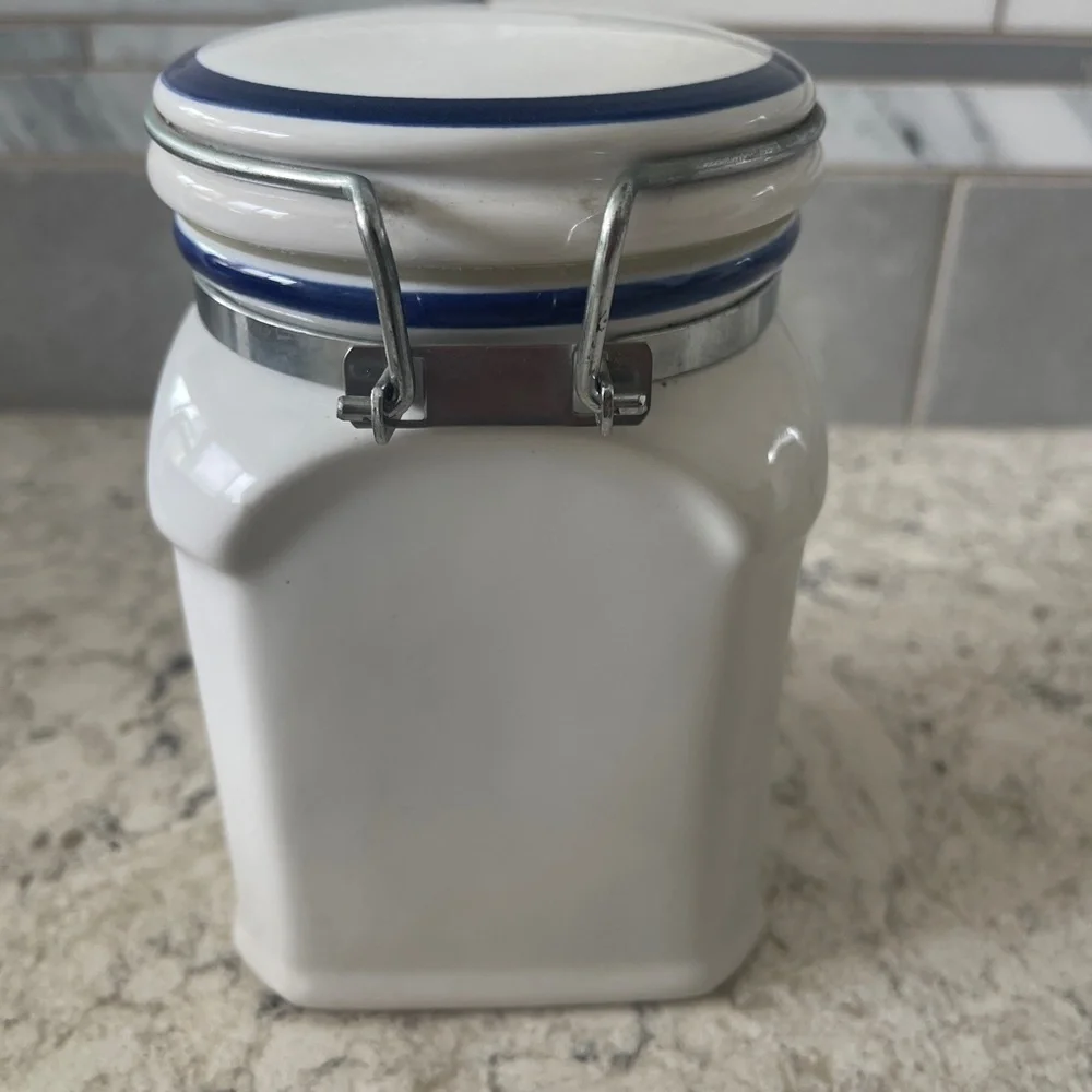 Vintage The Cellar‎ 6 x 4  White Airtight Canister for Federated Dept Stores